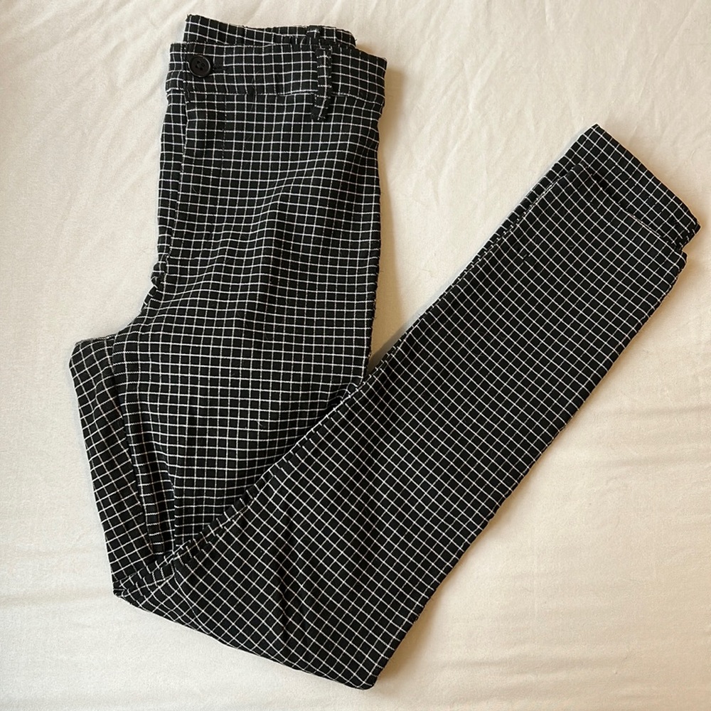 Black and White Garage Jeggings